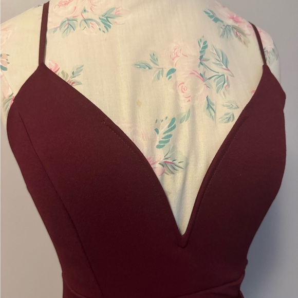 Maroon Windsor Cocktail dress - Picture 2 of 4